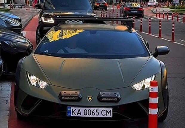 Lamborghini Huracan Sterrato, кадр з відео