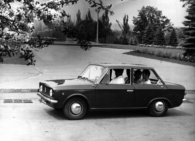 1973, досвідчений ЗАЗ-1102