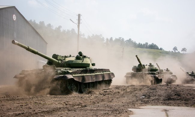 Российские танки на Донбассе