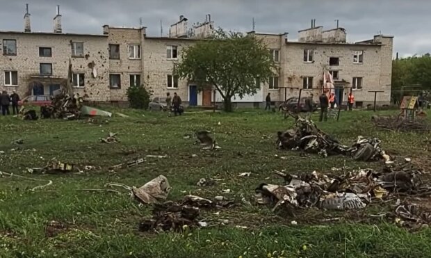 "Там льотчик висить": перші подробиці авіакатастрофи в Білорусі. Пілоти боролися до останнього