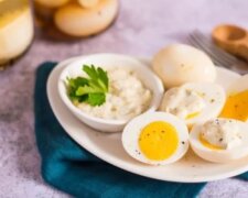 Так роблять у Німеччині: рецепт швидких маринованих яєць лише за 20 хвилин
