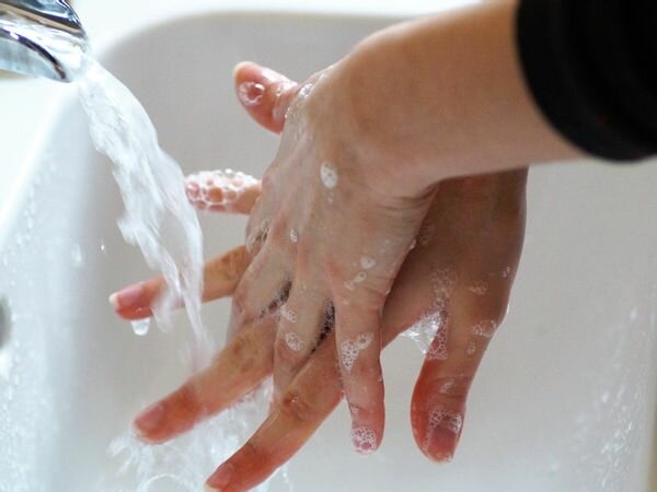 Мытье рук. Фото: timesnownews.com