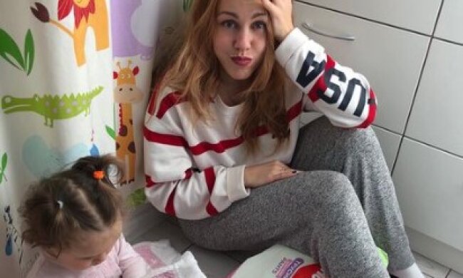 Папина «пуговка»: супруга Тараса Тополи показала фото маленькой дочери