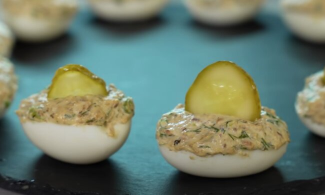 Фаршировані яйця, кадр з відео