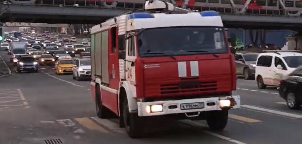 Знак с небес: в центре Москвы вспыхнул мощный пожар. Появилось видео
