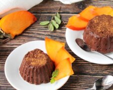 Шоколадний десерт із хурми, кадр з відео