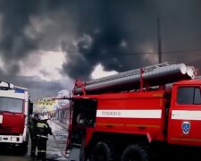 В Россию пришел огненный ад: горят машины, базы отдыха, россияне молят небеса о пощаде