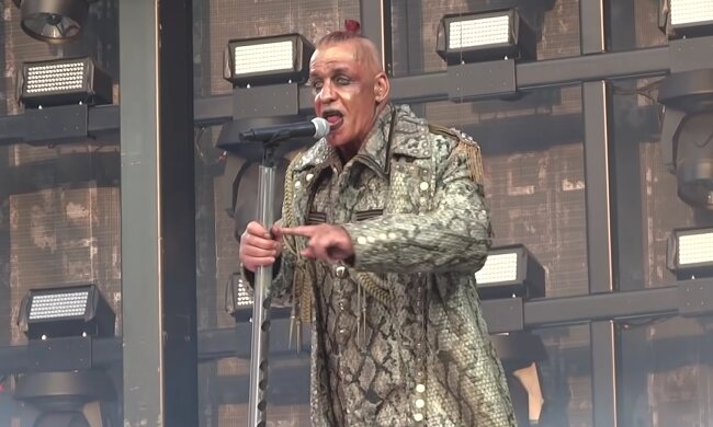 Вот такое оно - русское "гостеприимство". Солист Rammstein отреагировал на "атаку" путинских силовиков