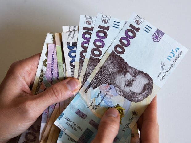 Очень неплохая доплата в семейный бюджет: кто из украинцев сможет получить дополнительные 10 тысяч гривен