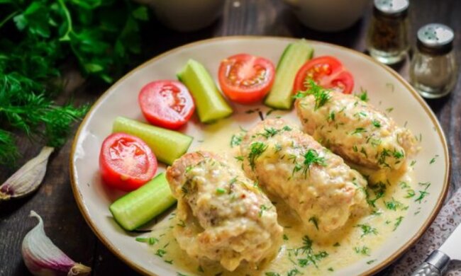 Это даже вкуснее, чем котлеты: рецепт сочных "мясных пальчиков" из куриного филе