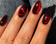 Манікюр, фото з вільних джерел