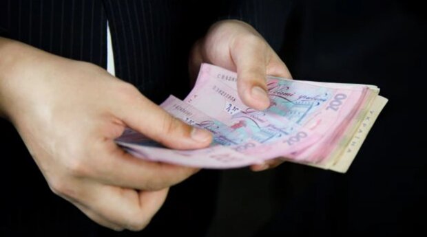 Субсидии выдадут даже должникам: украинцев предупредили о щедром нововведении