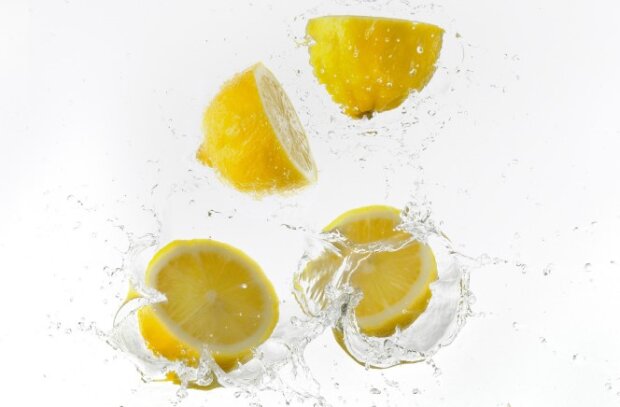 Что будет, если каждое утро натощак пить воду с лимоном. Мифы и реальность