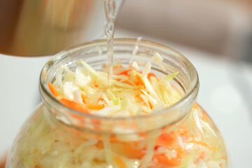 Її завжди здається мало: рецепт маринованої капусти "Панський секрет"