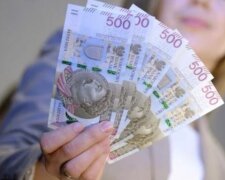 Украинцам в Польше повысят выплаты сразу после Нового года: что нужно знать