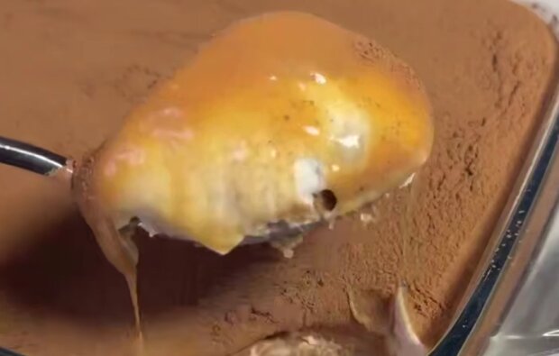 Карамельний тірамісу, кадр з відео