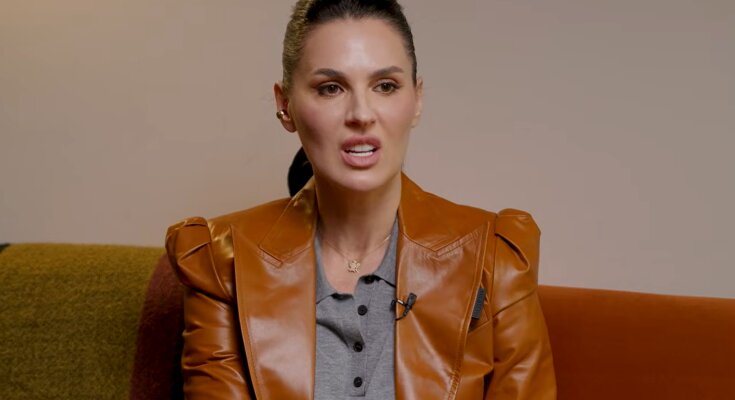 Маша Ефросинина, кадр из интервью