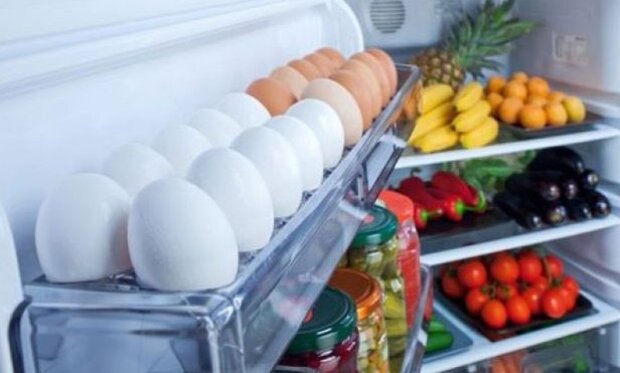 Зберігання яєць у холодильнику, фото: youtube.com