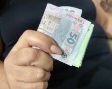 18% от стоимости: украинцев напугали новым подоходным налогом. Такой дерзости чиновники не позволяли себе никогда