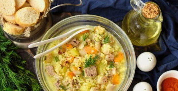 Від такої смакоти неможливо відірватися: рецепт козацького кулішу з салом та картоплею