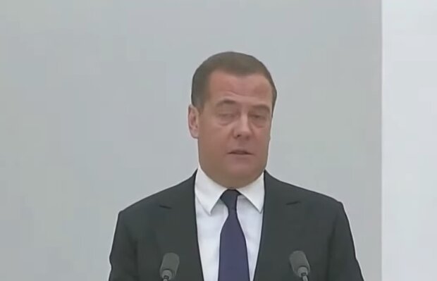 Путин послал: Медведев засветился в Украине со странной миссией