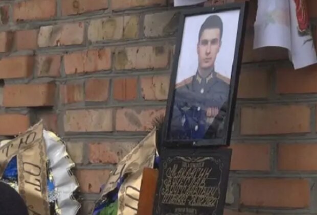 Началось: во все уголки России начали массово отправлять цинковые гробы из Украины. Фото