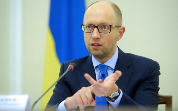 Яценюк: Правительство Украины вводит мораторий на выплату так называемого
