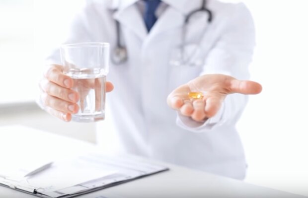 Медикаменты. Скриншот с видео на Youtube