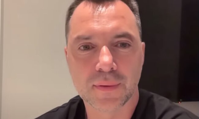 Арестович розповів, як ЗСУ роблять "дірку" у ППО Криму