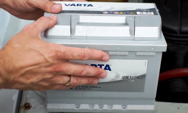 Акумулятор: скрін з відео