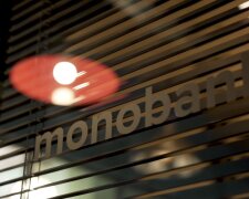 Monobank ошарашил украинцев: теперь каждый может стать должником