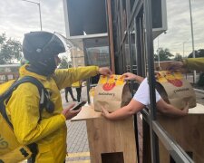 В Украине открылись McDonald's: сколько стоит покушать и какие очереди