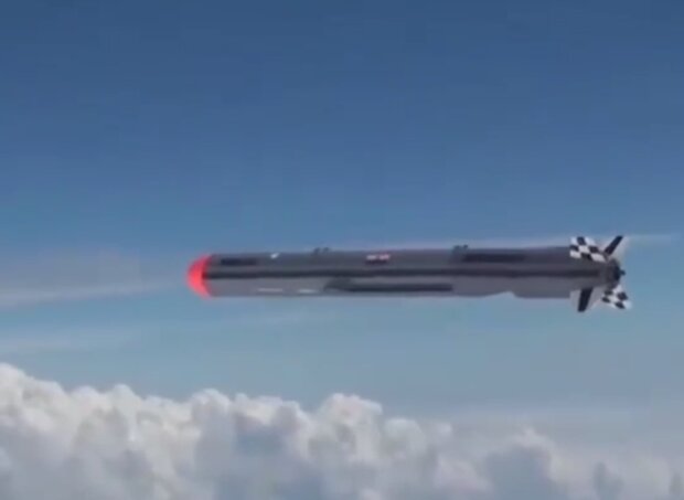 Як виглядає крилата ракета у польоті: відео з кабіни літака