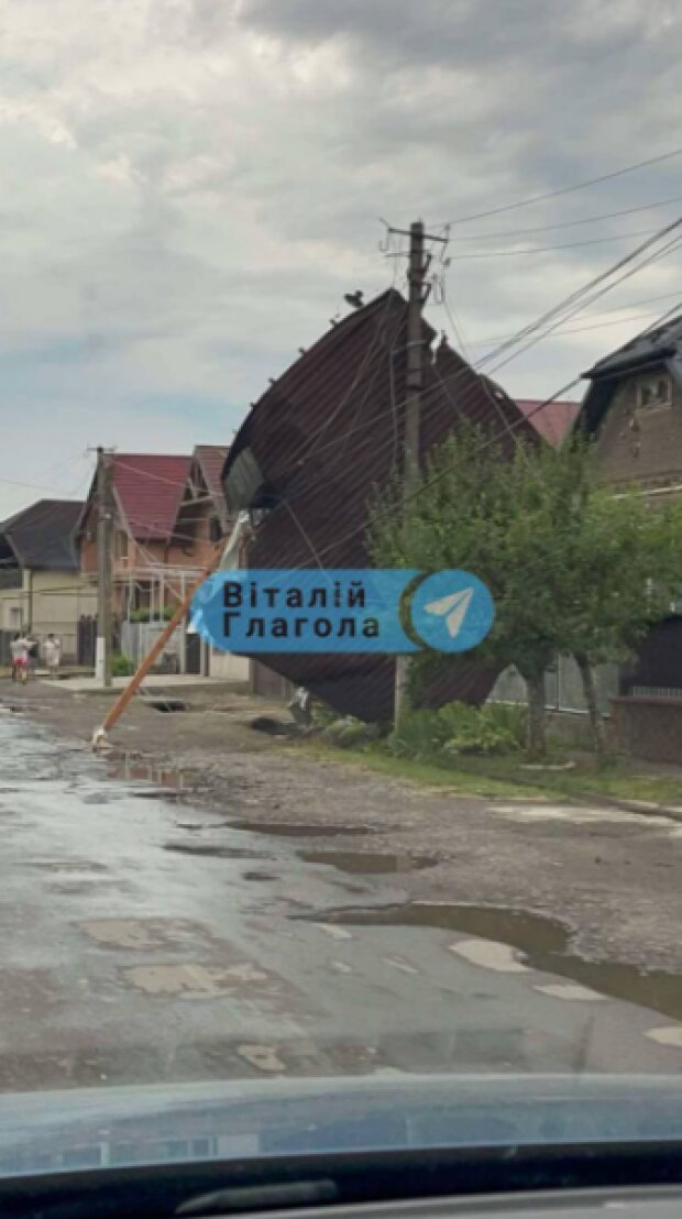 Шторм в Україні повернув відключення світла