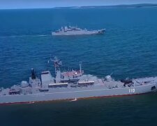 Військові кораблі. Фото: скріншот YouTube-відео