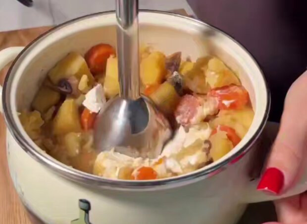 Грибний суп-пюре, кадр з відео