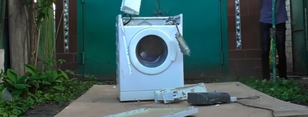 Стиральная машинка: скрин с видео