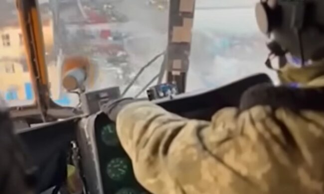 Выжили не все: как украинские пилоты прорывались в Мариуполь. Видео