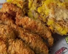 Куриные стрипсы, кадр из видео