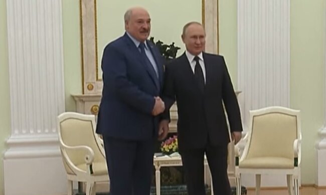 Дедушке пора менять штаны: Лукашенко идет вслед за русским кораблем. Путин его послал