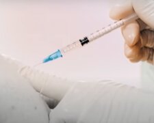 Названа самая безопасная вакцина от коронавируса