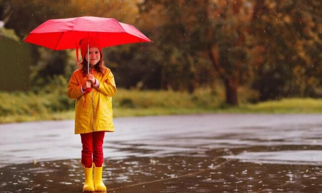 Грозовой фронт и серьезное похолодание: в Украину идет холодина. Когда ожидать