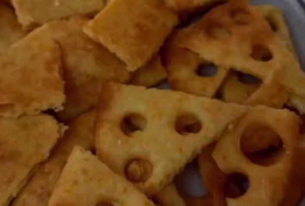 Сирні крекери, кадр з відео