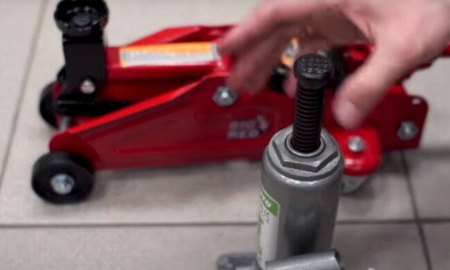 Дамкрат: скрін з відео