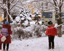 Зимние каникулы у детей продлятся 18 дней, фото Epoch Times