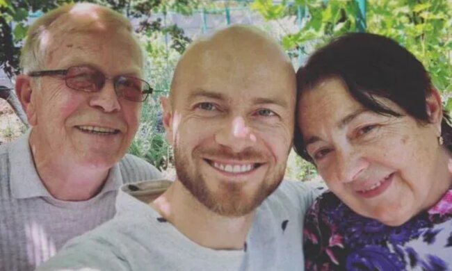 Влад Яма з батьками, фото з соцмереж танцівника