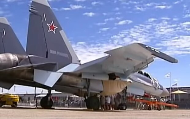 В Воздушных силах рассказали об опасности российских планирующих бомб: далеко залетают