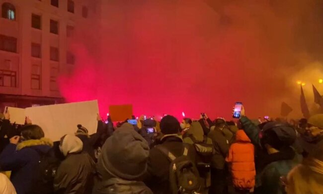 Митинг в поддержку Стерненко, фото: скриншот