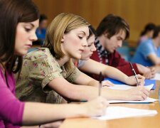 Абитуриенты