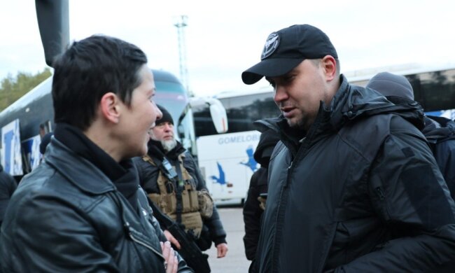 Білорусь передала Україні 114 цивільних, операцією керував Буданов